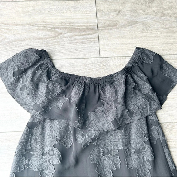 Aritzia Wilfred Mini Dress Floral Applique Off The Shoulders Lace  in Black - Picture 14 of 14